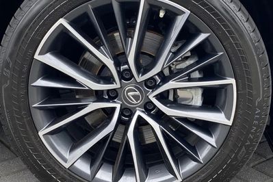 Lexus NX 350h Omotenashi 2.5 Hybrid AWD