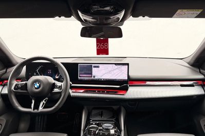 BMW Seria 5 520i mHEV aut