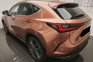 Lexus NX 350h Omotenashi 2.5 Hybrid AWD