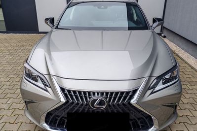 Lexus ES 300h Business Edition 2.5 E-CVT