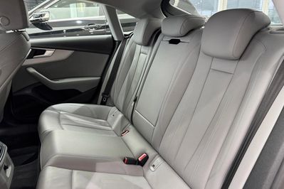 Audi A5 35 TFSI mHEV S tronic