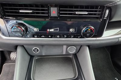 Nissan Qashqai 1.3 Dig-t Mhev n-Connecta Xtronic