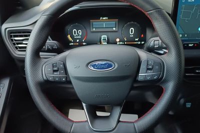 Ford Focus 1.0 Ecoboost Mhev St-Line x