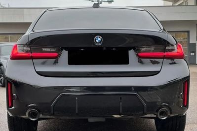 BMW Seria 3 330i xDrive M Sport