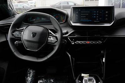 Peugeot 2008 Edition e-DCS6 PureTech mHEV