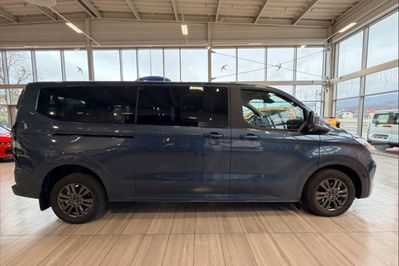 Ford Tourneo Custom 320 L2H1 Titanium A8