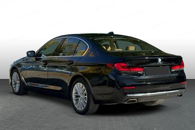 BMW Seria 5 530i xDrive Luxury Line