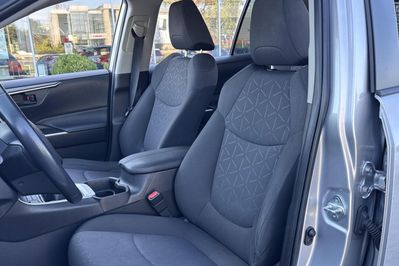 Toyota RAV4 2.0 Active 4x2