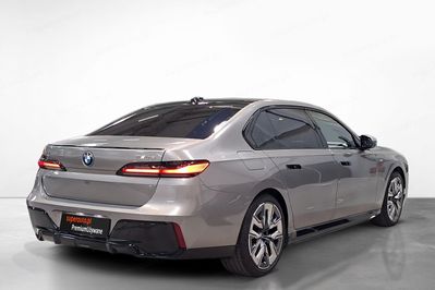 BMW Seria 7 750e PHEV xDrive