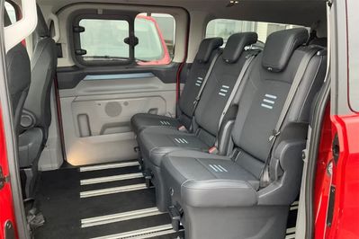 Ford Tourneo Custom 320 L2H1 Active A8 AWD