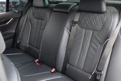 BMW Seria 7 750d xDrive M Sport