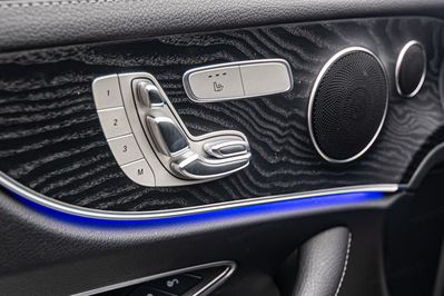 Mercedes Klasa E E 300 Coupe 2.0 9G-TRONIC