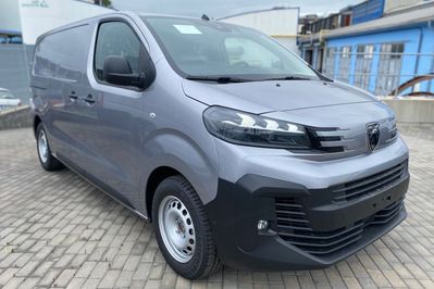 Peugeot Expert M L1H1 EAT8