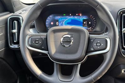 Volvo XC40 B3 Plus Dark aut