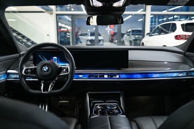 BMW Seria 7 740d xDrive M Sport