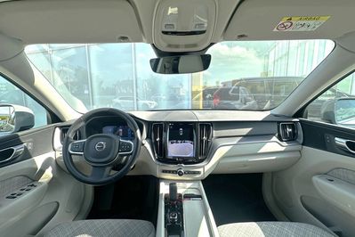 Volvo XC60 B5 B AWD Core aut