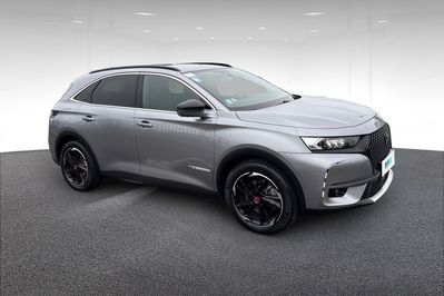 DS DS7 Performance Line 1.6 E-Tense Hybrid AT