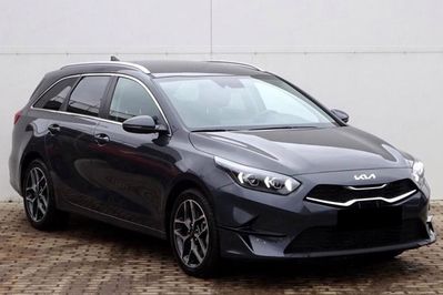 Kia Ceed 1.5 T-GDI Tribute DCT