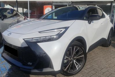 Toyota C-HR Executive 2.0 Plug-in Hybrid Dynamic Force