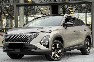 Omoda 5 1.5 T-GDI Hybrid Premium DHT