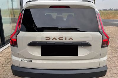 Dacia Jogger Extreme 5-miejsc 1.8 Full Hybrid