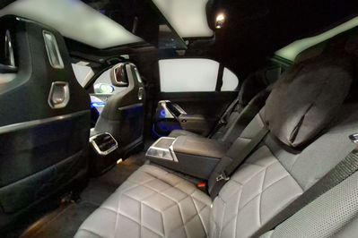 BMW Seria 7 750e PHEV xDrive