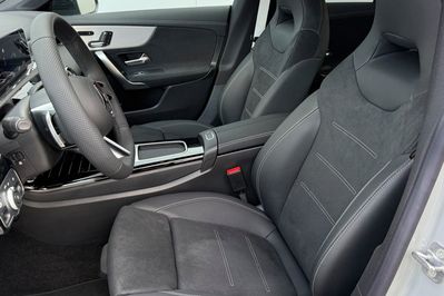 Mercedes CLA 220 4-Matic AMG Line