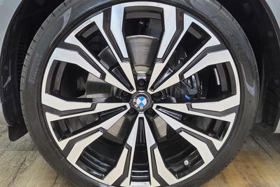 BMW X7 M60i xDrive