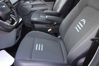 Ford Tourneo Custom 320 L1H1 Active A8 AWD