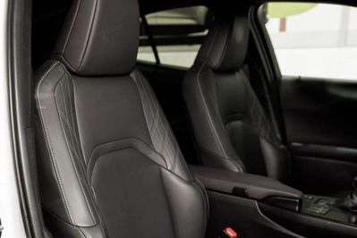 Lexus UX 250h F Sport Design 2WD