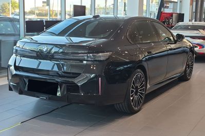 BMW Seria 7 740 xDrive M Sport