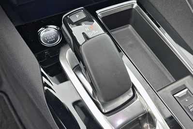 Peugeot 3008 Allure Pack 1.6 Hybrid e-EAT8