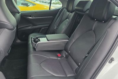 Toyota Camry 2.5 Hybrid Executive CVT