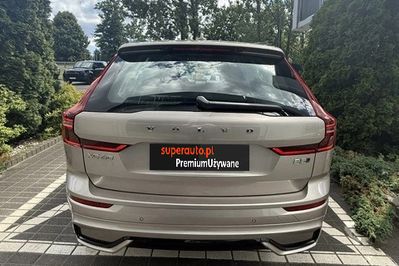 Volvo XC60 B5 B AWD Plus Dark aut