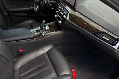 BMW Seria 5 530D Xdrive M Sport