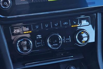 Skoda Superb 2.0 TDI SCR Ambition DSG