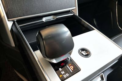 Land Rover Range Rover 4.4 V8 P615 SV