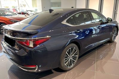 Lexus ES 300h Prestige