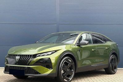 Peugeot 408 GT Exclusive e-DCS7 1.6 Plug-in Hybrid