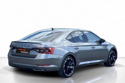 Skoda Superb 2.0 Tdi Scr Sportline Dsg