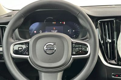 Volvo V60 B4 B Plus Dark aut