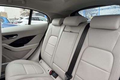 Jaguar I-Pace EV400 AWD HSE