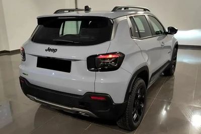 Jeep Avenger Upland 1.2 mHEV 4xe