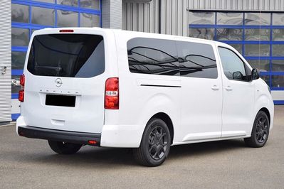 Opel Zafira Life Extra Long L2H1 Business AT8