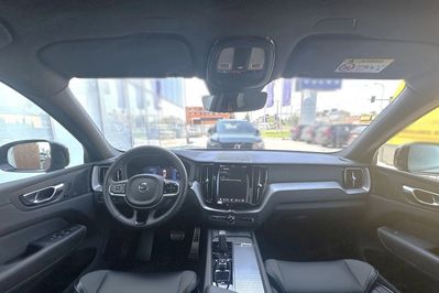 Volvo XC60 B4 B R-Design aut
