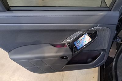 BMW Seria 7 740d xDrive Nero Lusso Edition