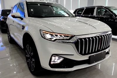 Hongqi HS5 2.0T AWD