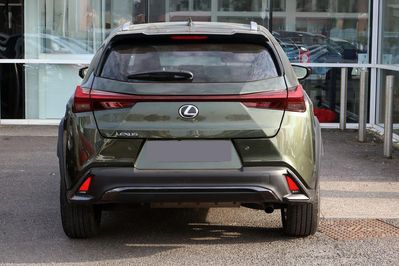 Lexus UX 300h F Sport Design Hybrid Dynamic Force