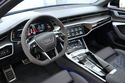 Audi A6 RS6 TFSI mHEV quattro Performance Tiptronic
