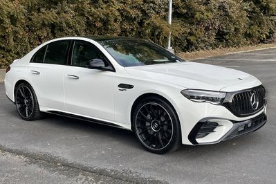 Mercedes Klasa E AMG 53 4Matic+ Hybrid